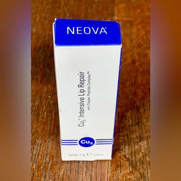 NEOVA 8.3g .29oz CU3 Intensive Lip Repair with Copper Peptide Complex - Picture 2 of 9